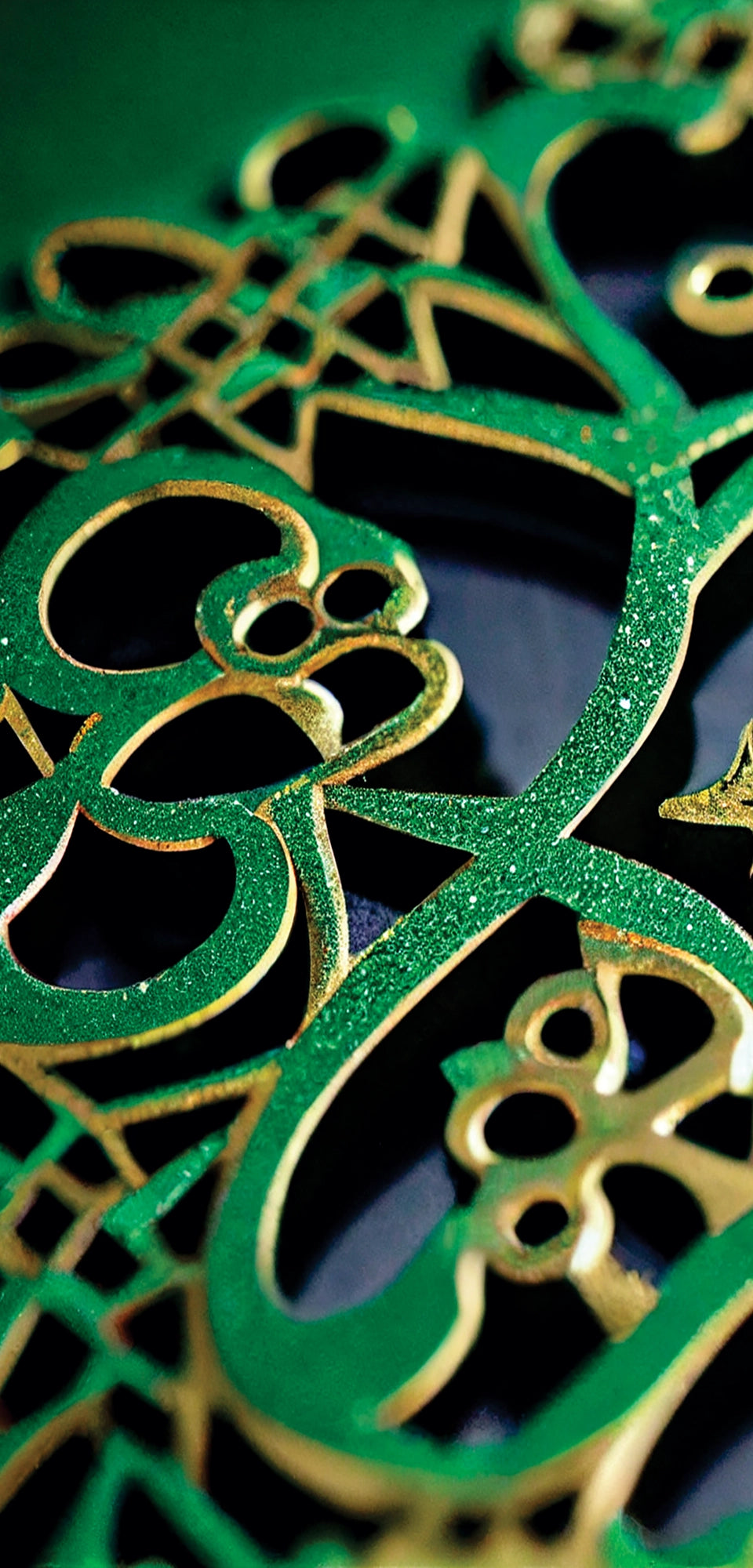  Sparkling green clover centerpiece with gold-accented Celtic motifs — FX162 Clover by Dunya Home Design.